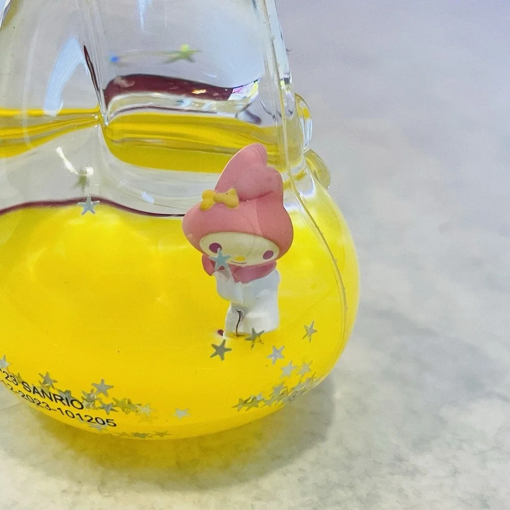 Hello Kitty & Friends Sanrio My Melody Plastic Water Keychain‎ Yellow Tsunameez